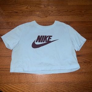 Nike cropped tee